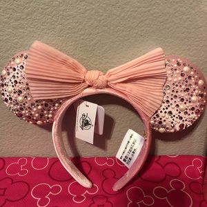 COPY - BNWT Minnie Mouse ears by Baublebar 2021